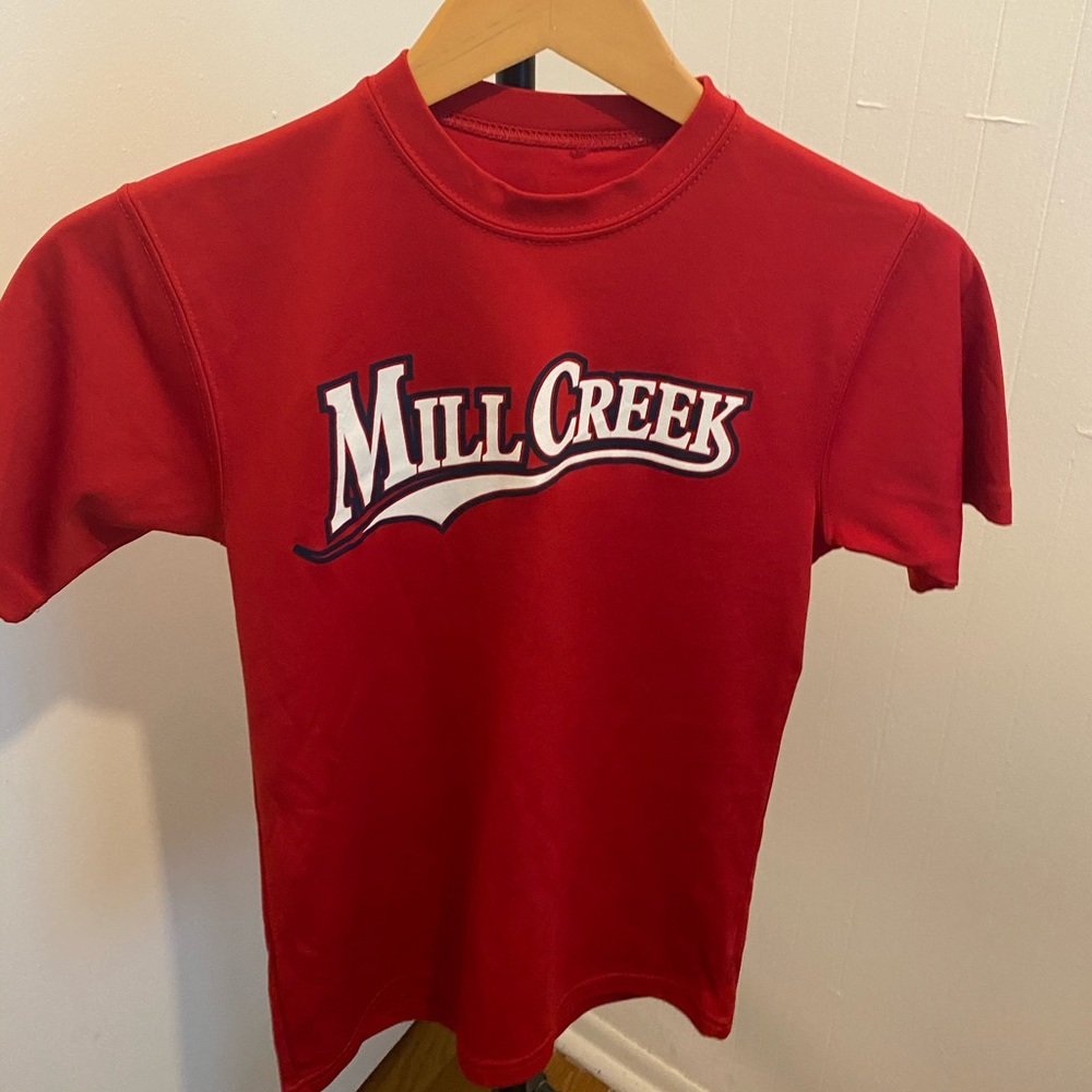 Red t-shirt for boys/girls